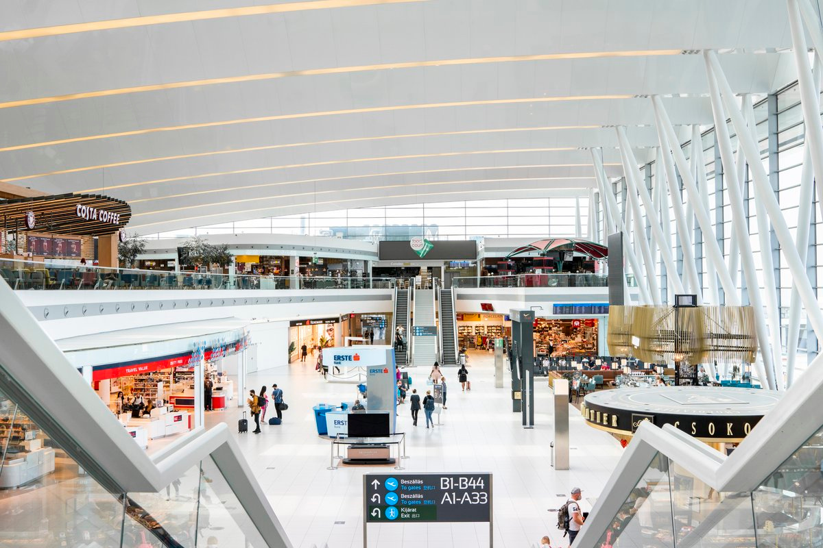 How the "silent" airport brought music and engagement with Httpool